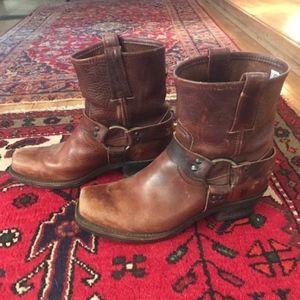 FRYE Harness Square-toed Boots